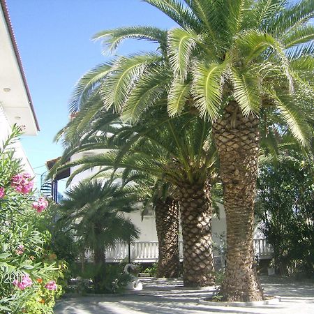לגאנאס Villa Daizy Boutique Apartments מראה חיצוני תמונה