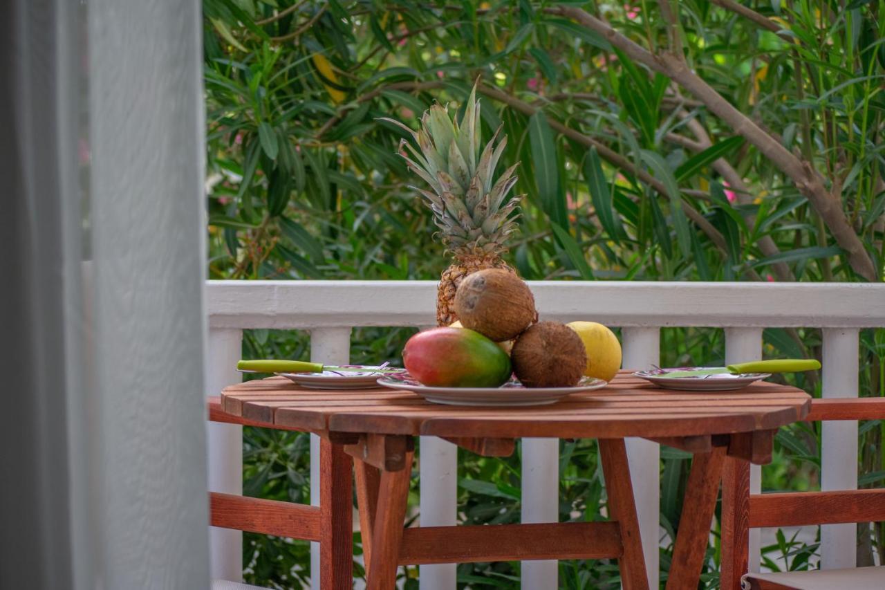 לגאנאס Villa Daizy Boutique Apartments מראה חיצוני תמונה
