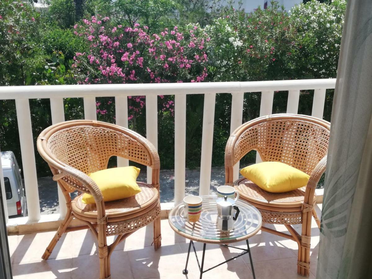 לגאנאס Villa Daizy Boutique Apartments מראה חיצוני תמונה